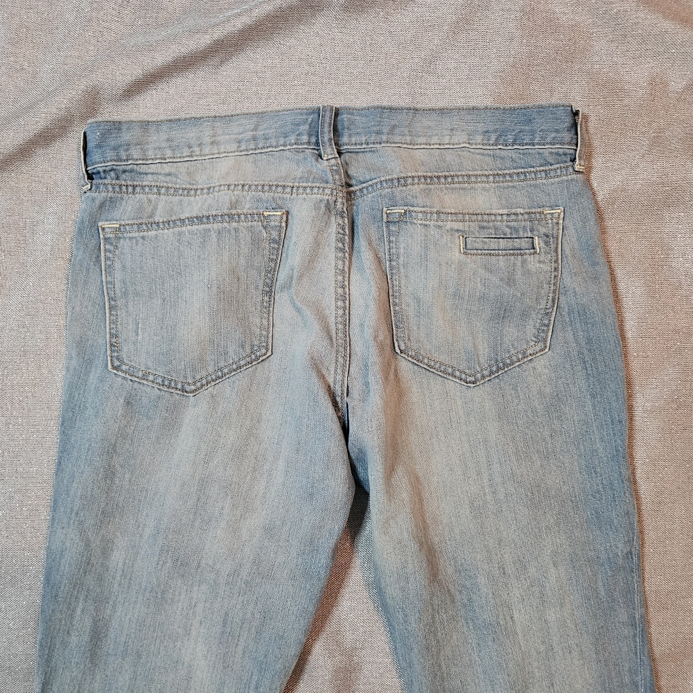 Old Navy Light Washed Rolled Hem Jeans Cropped Med Rise Size 12 - Picture 5 of 10